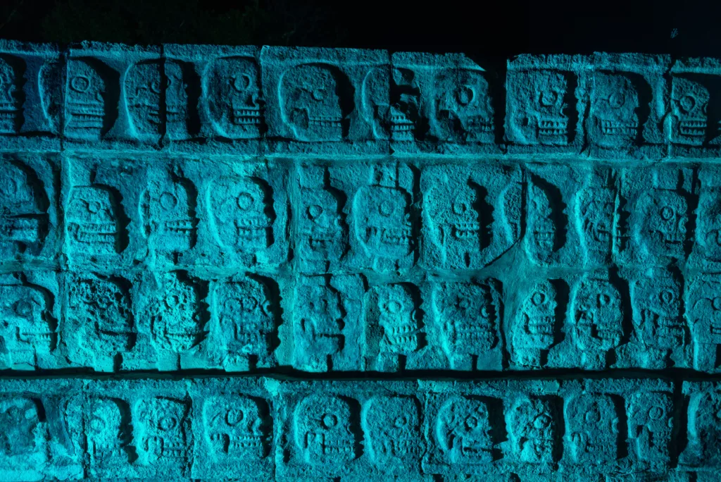 Mur en pierre Chichen Itzá
