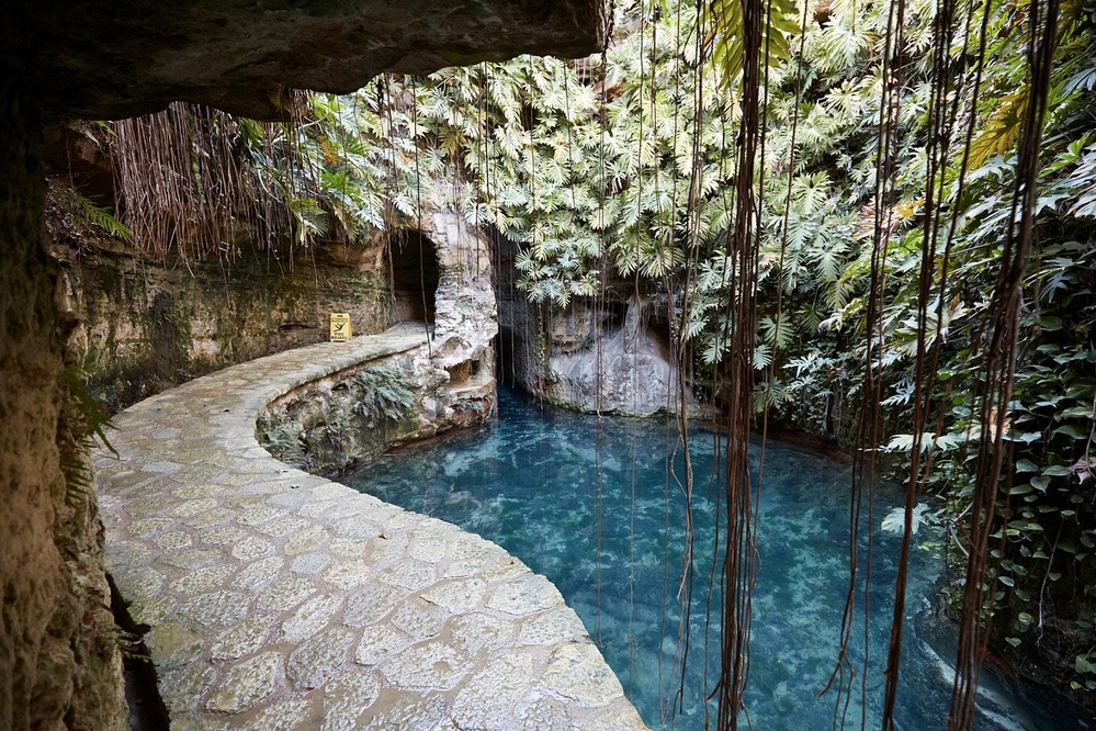Cenote Hacienda Mucuyché