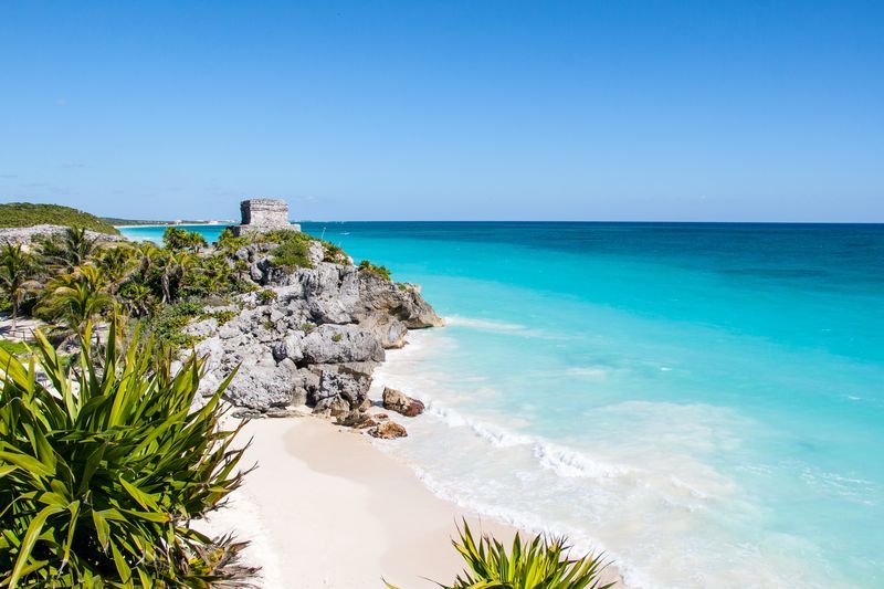 Plage au abord des ruines de Tulum