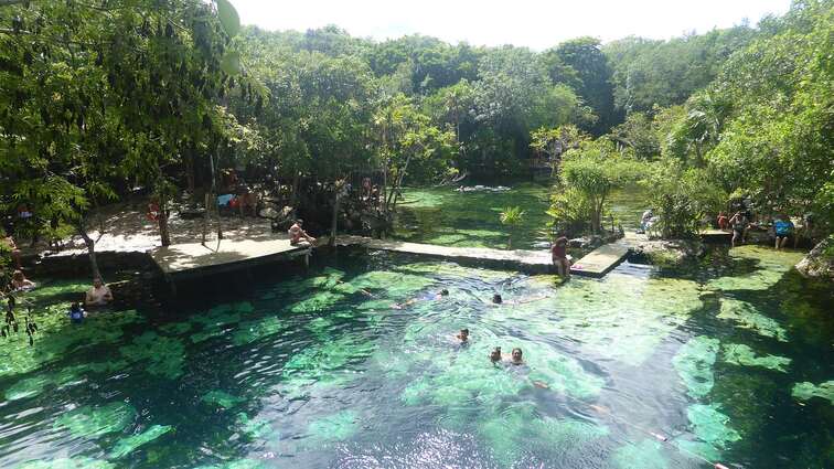 cenote azul