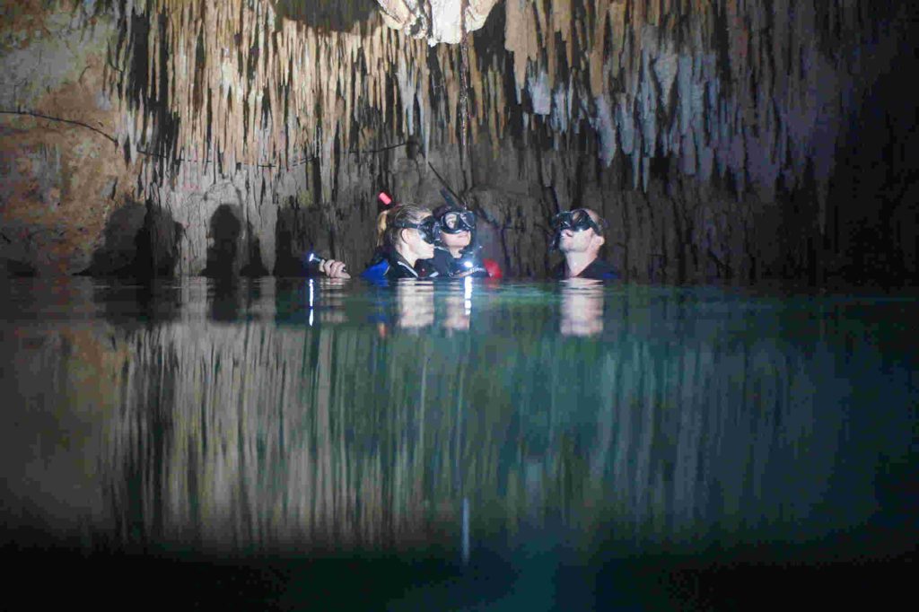 Chaak Tun cenote