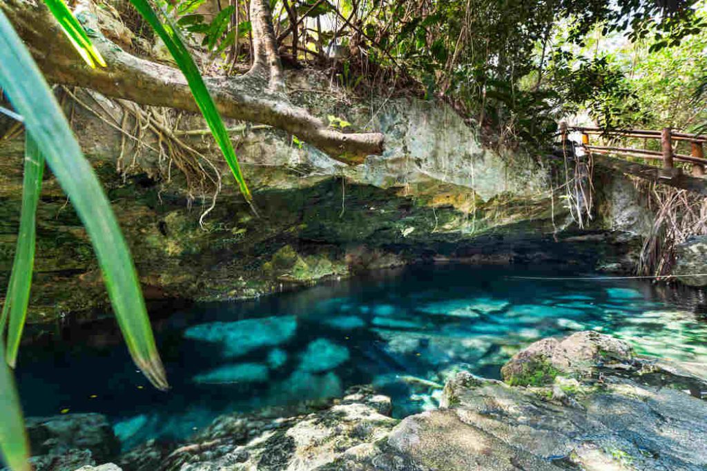 cenote cristalino