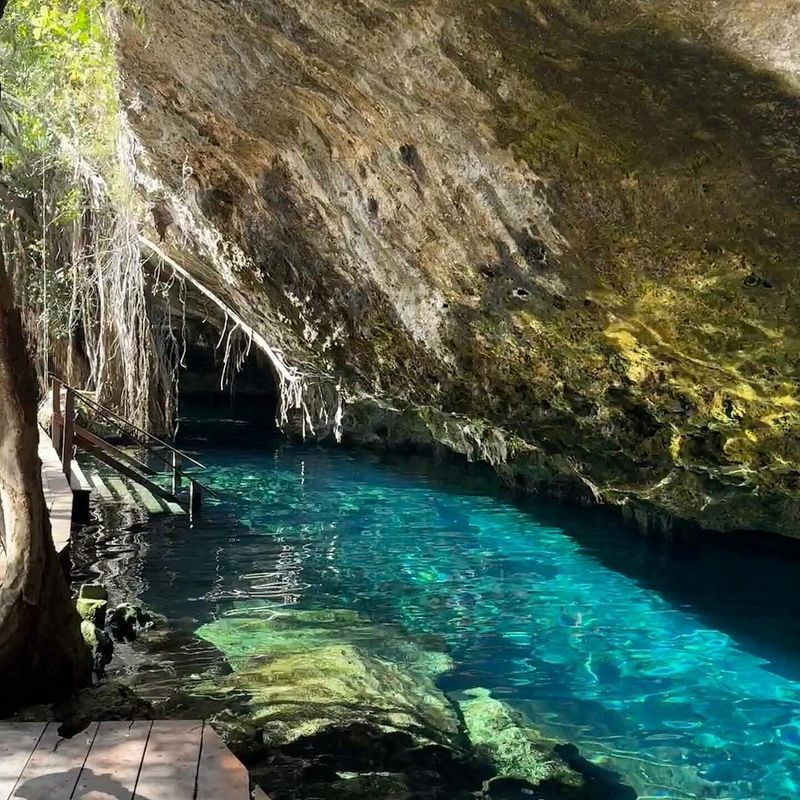 Cenote Nohoch Nah Chich
