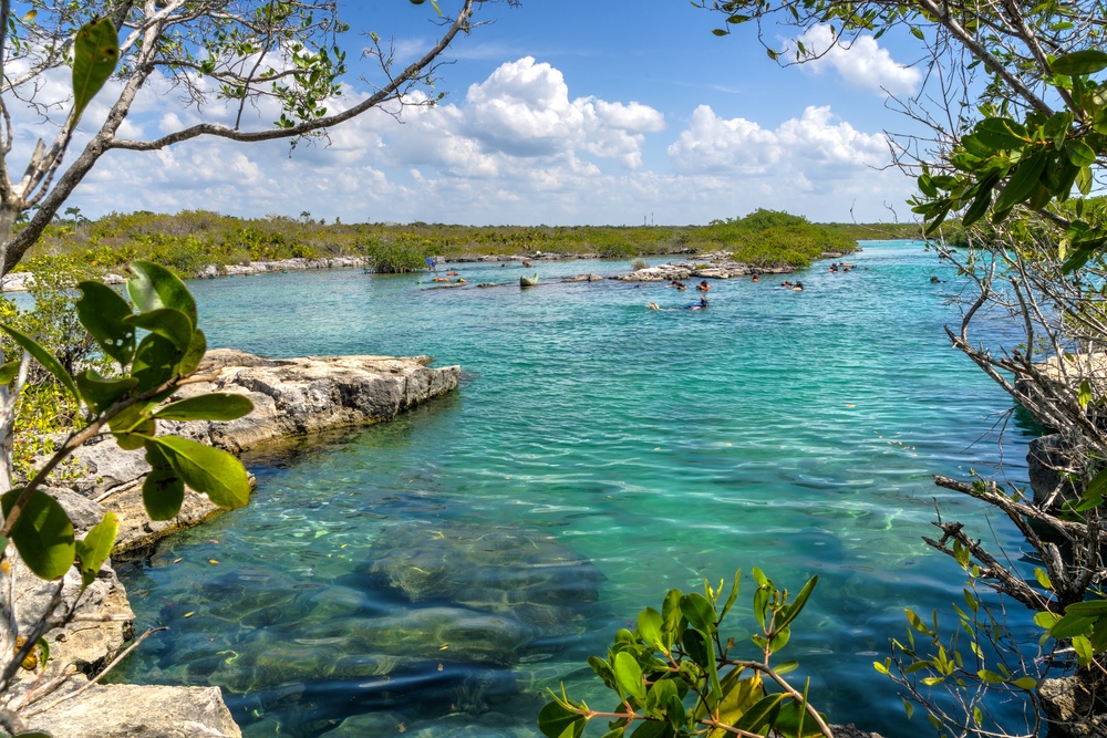 Lagon de YAL-KU