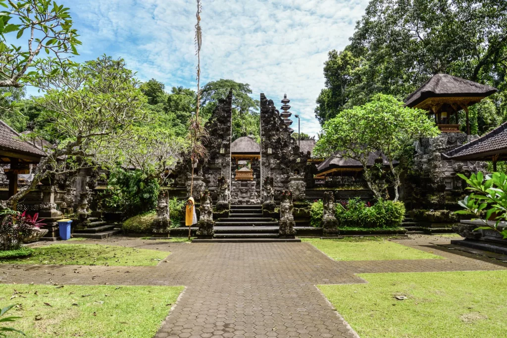 Entrée du temple Gunung Lebah