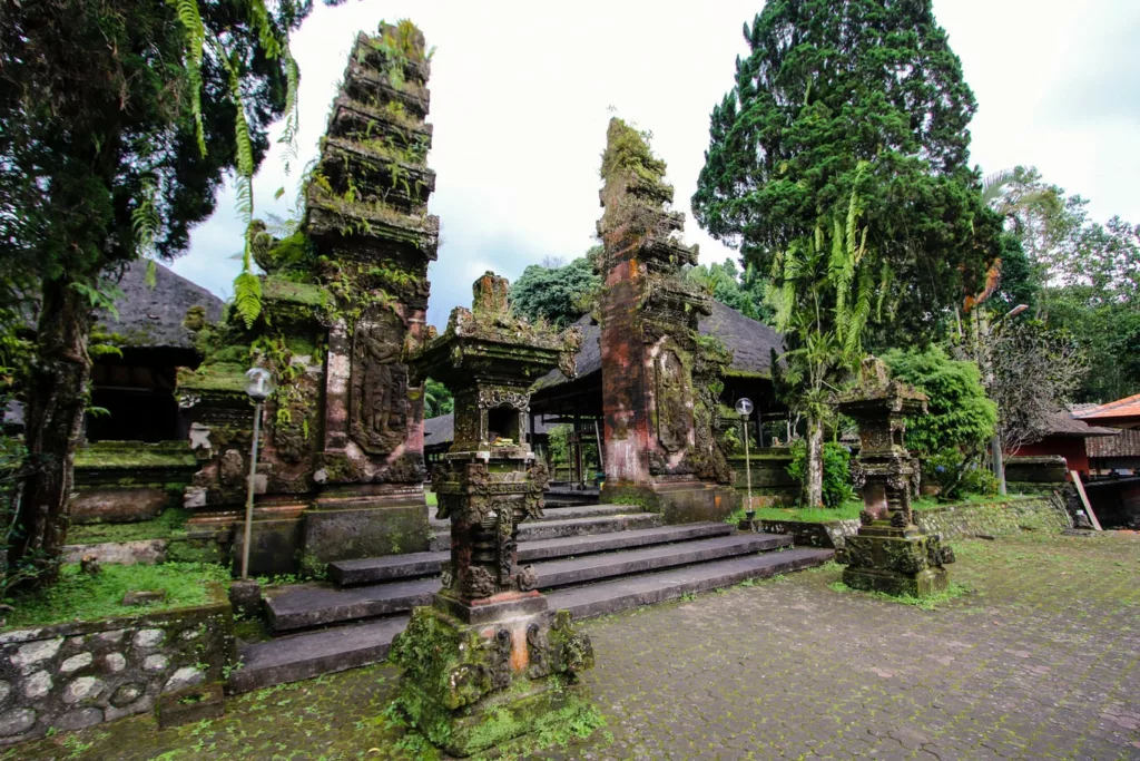 Pura Luhur Batukaru : Un Temple Caché au Cœur de Bali
