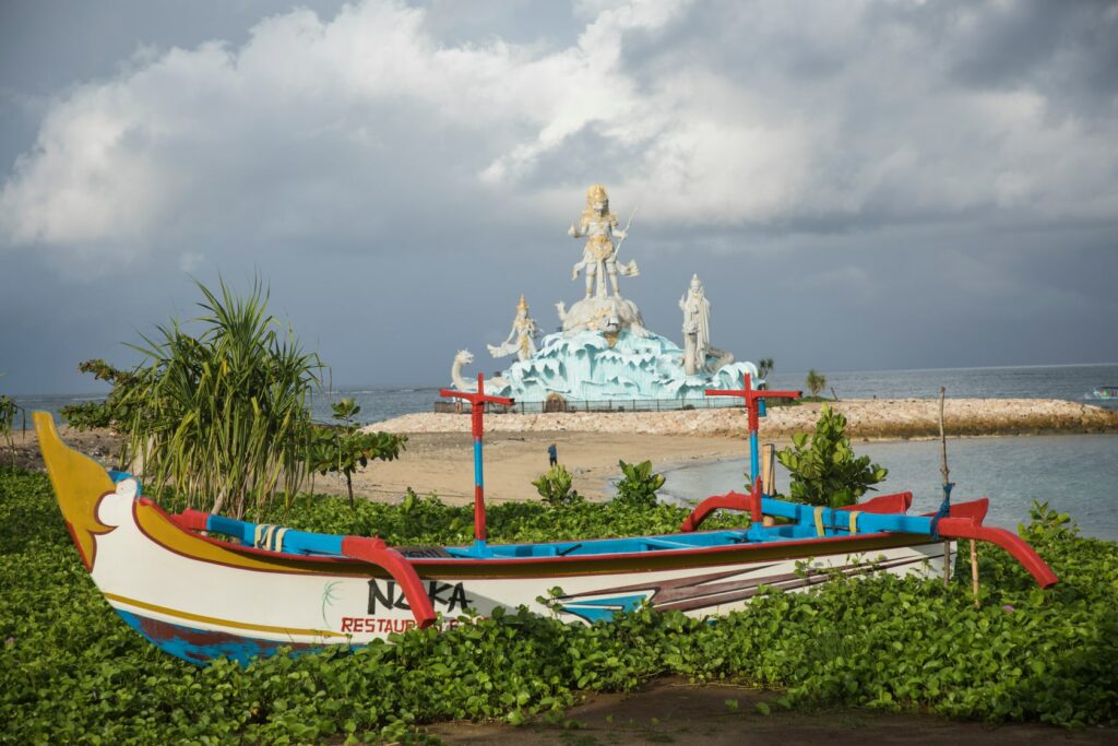 Statue de Varuna à Kuta plage