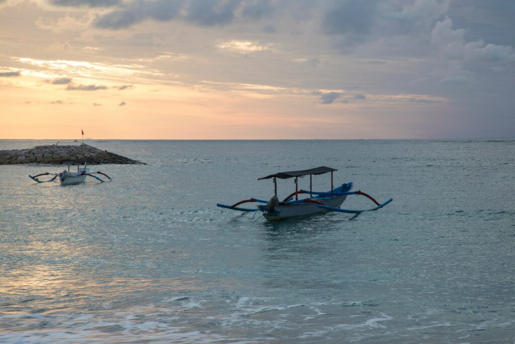 Bateau près de Kuta