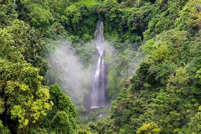 Cascade de Sekumpul