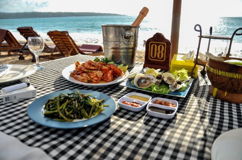 Restaurant à la plage de Jimbaran