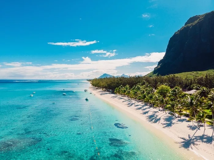 Plage Le Morne Île Maurice : mon guide pour un paradis entre montagne et lagon