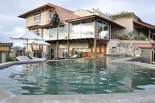 Aanari Hotel & Spa