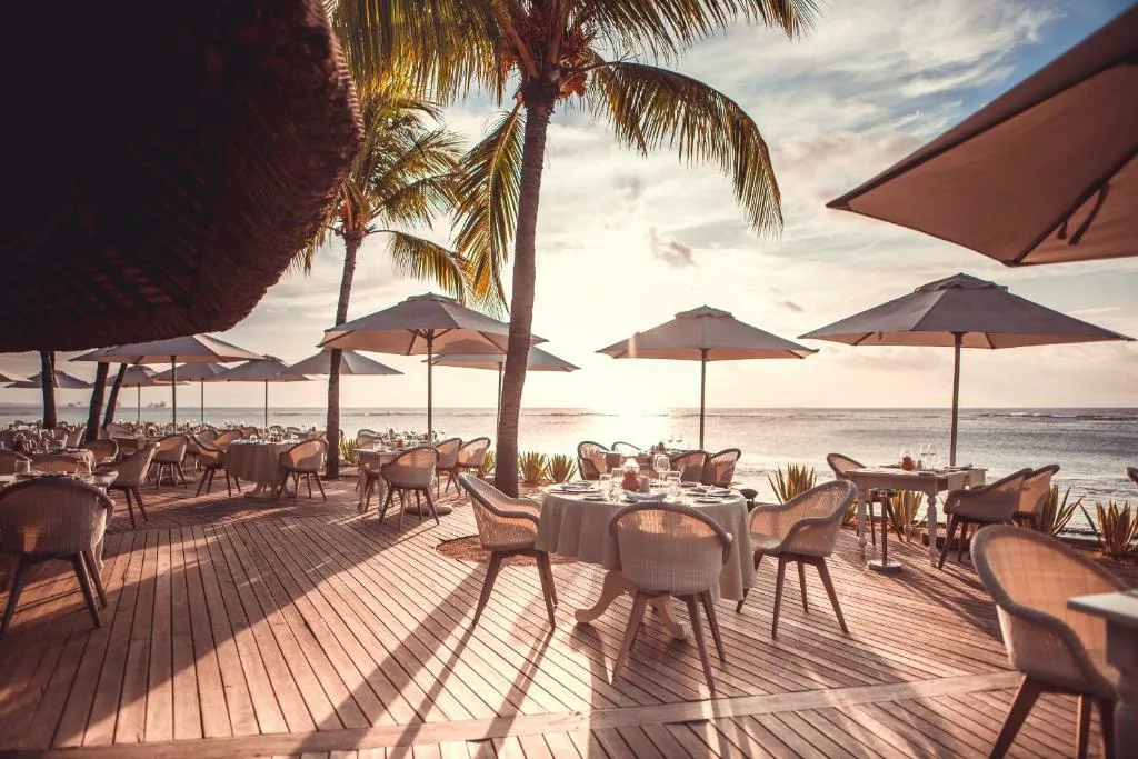 Le Victoria Beachcomber Resort & Spa