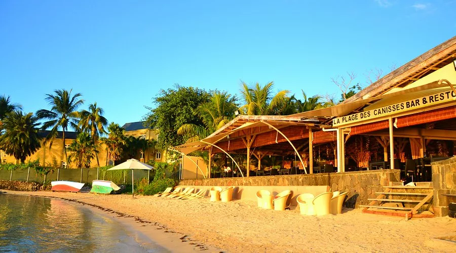 Les Canisses Resto & Plage